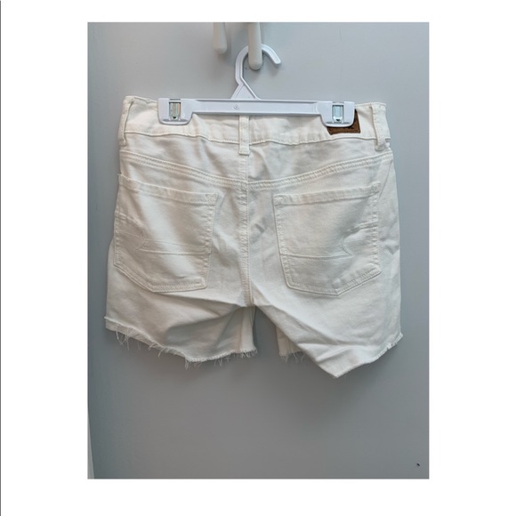 American Eagle Mid-Rise White Jean Shorts - Picture 2 of 5